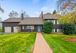 6 Stevin Dr, Woburn, MA 01801