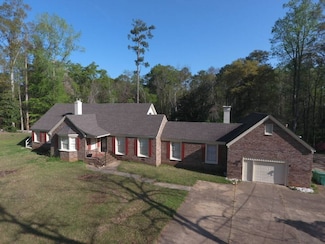 112 Pickens St, Eutaw, AL 35462