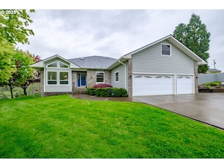 34195 Parkwoods Dr NE, Albany, OR 97322