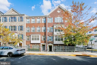 15265 Leicestershire St, Woodbridge, VA 22191