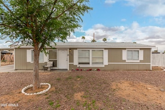 244 N Hawes Rd, Mesa, AZ 85207