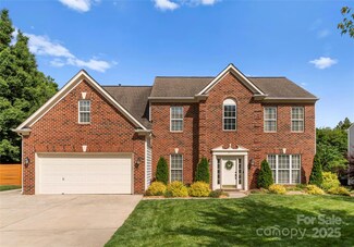 611 Meadow Lake Dr, Matthews, NC 28105