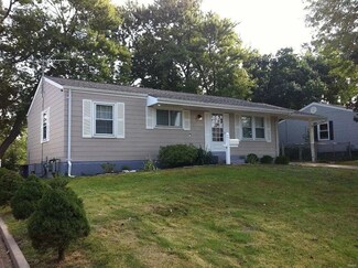 1543 Cork Ln, Hazelwood, MO 63042