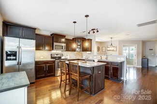 1964 Clear Brooke Dr, Kannapolis, NC 28083