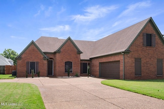 8992 Gavin Dr, Olive Branch, MS 38654