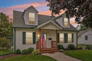 228 N Pleasant Ave, Jefferson, WI 53549