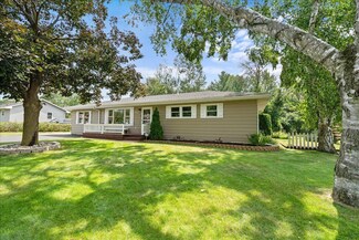712 Michaelson St N, Hudson, WI 54016