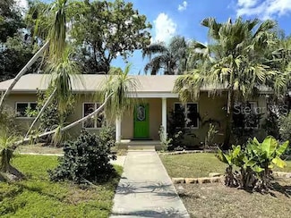 645 Avenue A NE, Winter Haven, FL 33881