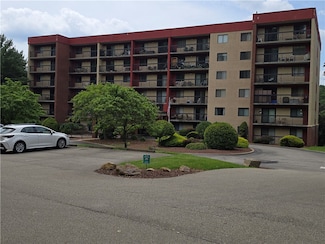 1987 Centurion Dr Unit 202, Pittsburgh, PA 15221