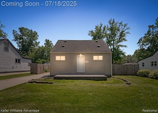 25205 Charles St, Taylor, MI 48180
