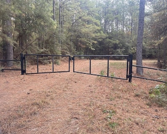 1237 Stump Rd, Gloster, MS 39638