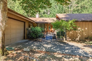 2727 Murphy Creek Rd, Grants Pass, OR 97527