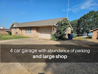 301 301 Ridgecrest Dr, Duncan, OK 73533