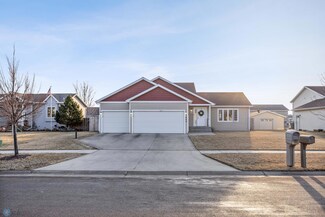 3650 Taylor St S, Fargo, ND 58104