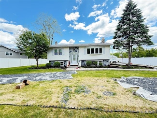 1300 Burlingham Rd, Pine Bush, NY 12566
