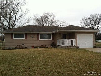 6792 S Randall Rd, Assaria, KS 67416