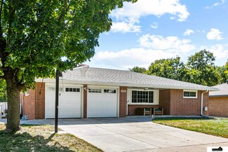 6221 Francis St, Lincoln, NE 68505