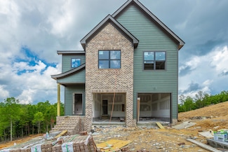 256 Cascade Dr, Rossville, GA 30741