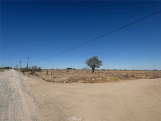13290 Smoketree St, Victorville, CA 92392