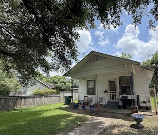 2283 Hazel St, Beaumont, TX 77701