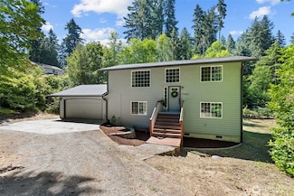 17504 Loop Ln SE, Yelm, WA 98597