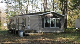2638 Blue Gill Ln, Lafayette, IA 52151