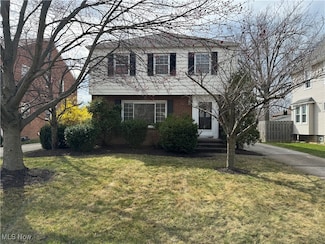 2310 Lakeview Ave, Rocky River, OH 44116