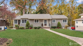 568 Mountainview Terrace, Dunellen, NJ 08812