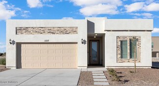 1127 Nickel Hill Ave, Santa Teresa, NM 88008