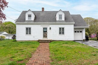 16 Sunset Ave, Wakefield, RI 02879