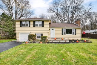 3551 Stony Point Rd, Grand Island, NY 14072