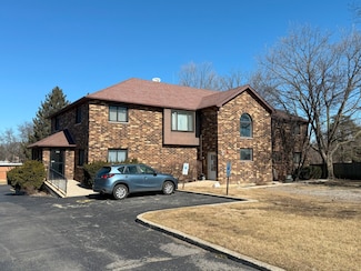 126 W Maple Ave, Mundelein, IL 60060