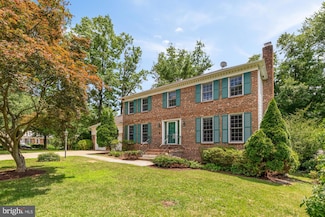 3899 Locust Ln, Alexandria, VA 22310