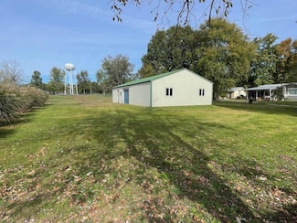 235 Quisenberry Rd, Sacramento, KY 42372