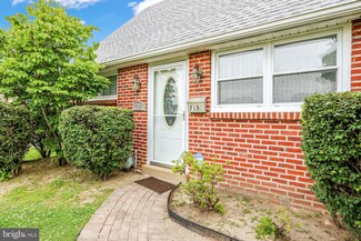715 Hickory Rd, Secane, PA 19018