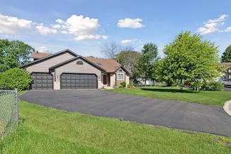 16276 Greenbriar Ct, Lakeville, MN 55044