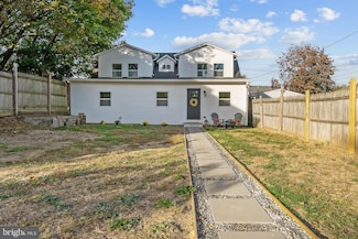 1814 Market St, Upper Chichester, PA 19061