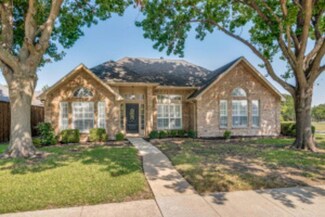 8005 Coastway Dr, Rowlett, TX 75088