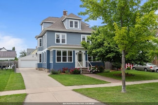 628 Broad St, Menasha, WI 54952