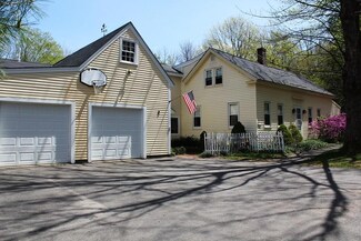 2 Ramsdell Ln, Cape Neddick, ME 03902