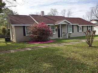 308 Snowden Dr, Andalusia, AL 36420