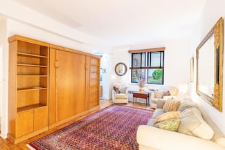 350 Bleecker St Unit L-A, New York, NY 10014
