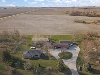 12905 W Franklin St, Hudson, IL 61748