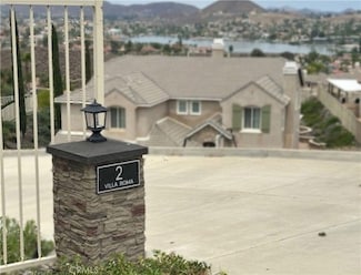 2 Villa Roma, Lake Elsinore, CA 92532