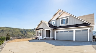 1502 S Kelvin Ct, East Wenatchee, WA 98802