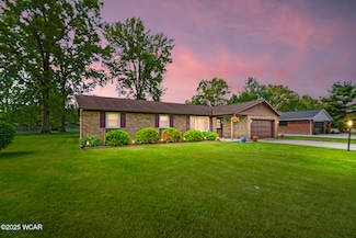1865 Leffler Dr, Lima, OH 45806