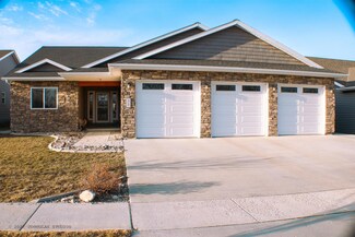 31 Hanfield Ct, Surrey, ND 58785