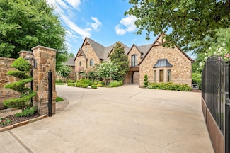 2280 N Peytonville Ave, Southlake, TX 76092