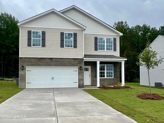 954 Ocean Ct, Carthage, NC 28327