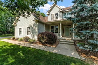 1507 Woodbine Dr, Valparaiso, IN 46383